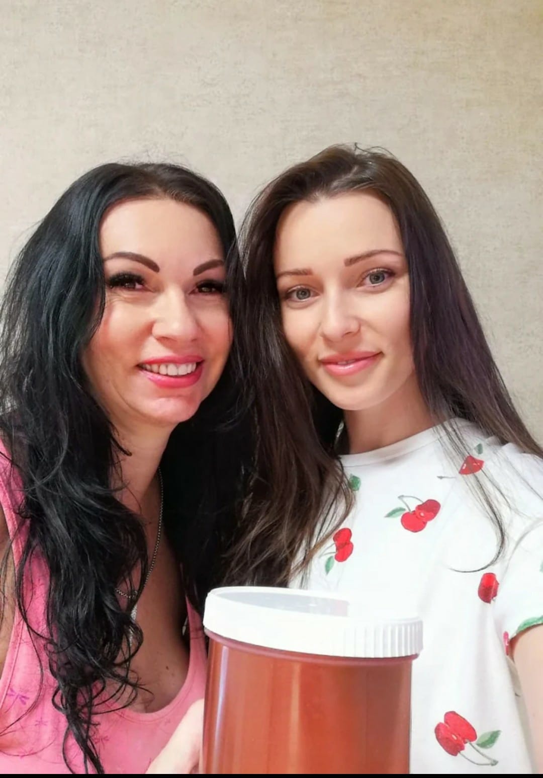 Alena a Lucie Kopecká - brazilská depilace, kosmetika, pedikúra