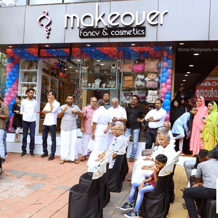 Makeover Fancy And Cosmetics