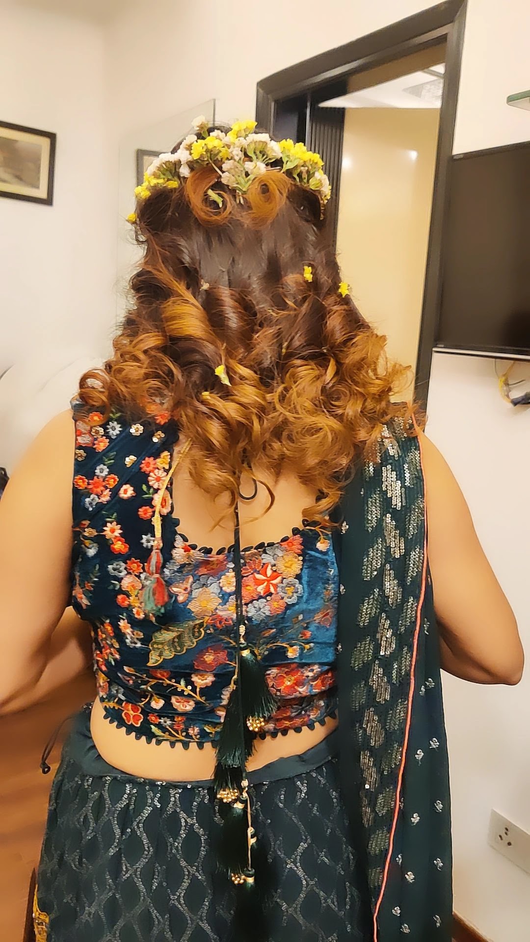 Women's World Ladies Beauty Parlour & Boutique