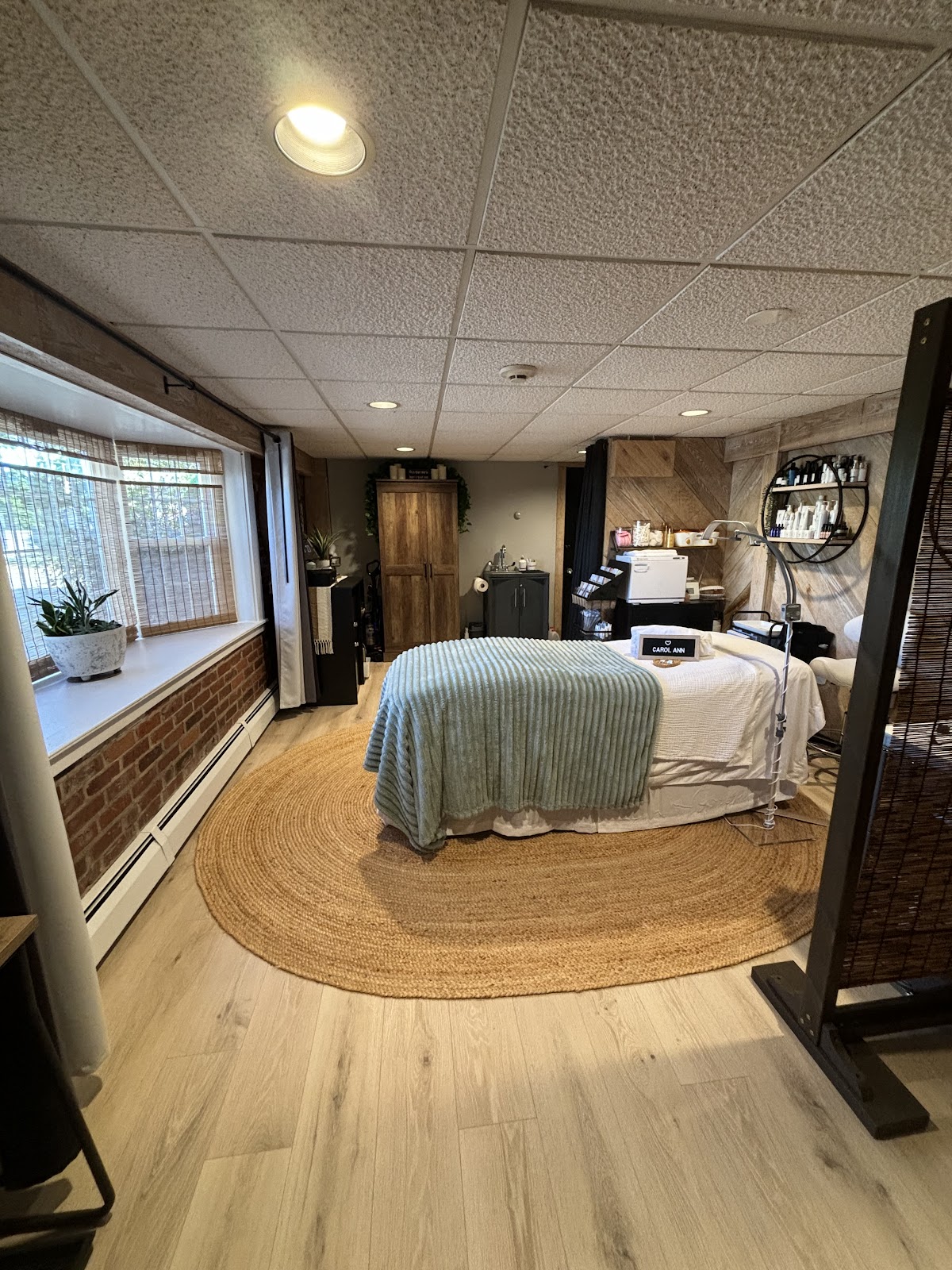 Heart in Hand, LLC. - Holistic Skincare and Wellness