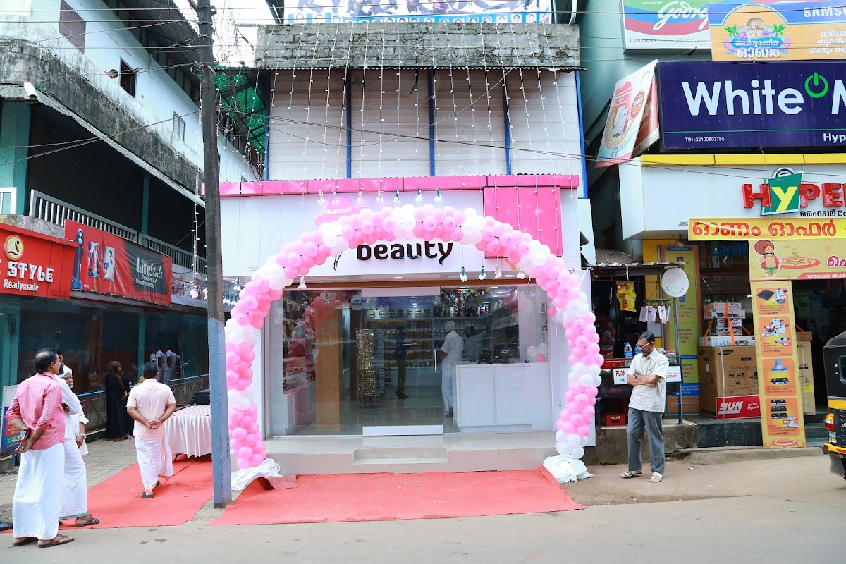 Ladies Beauty Fancy & Cosmetics