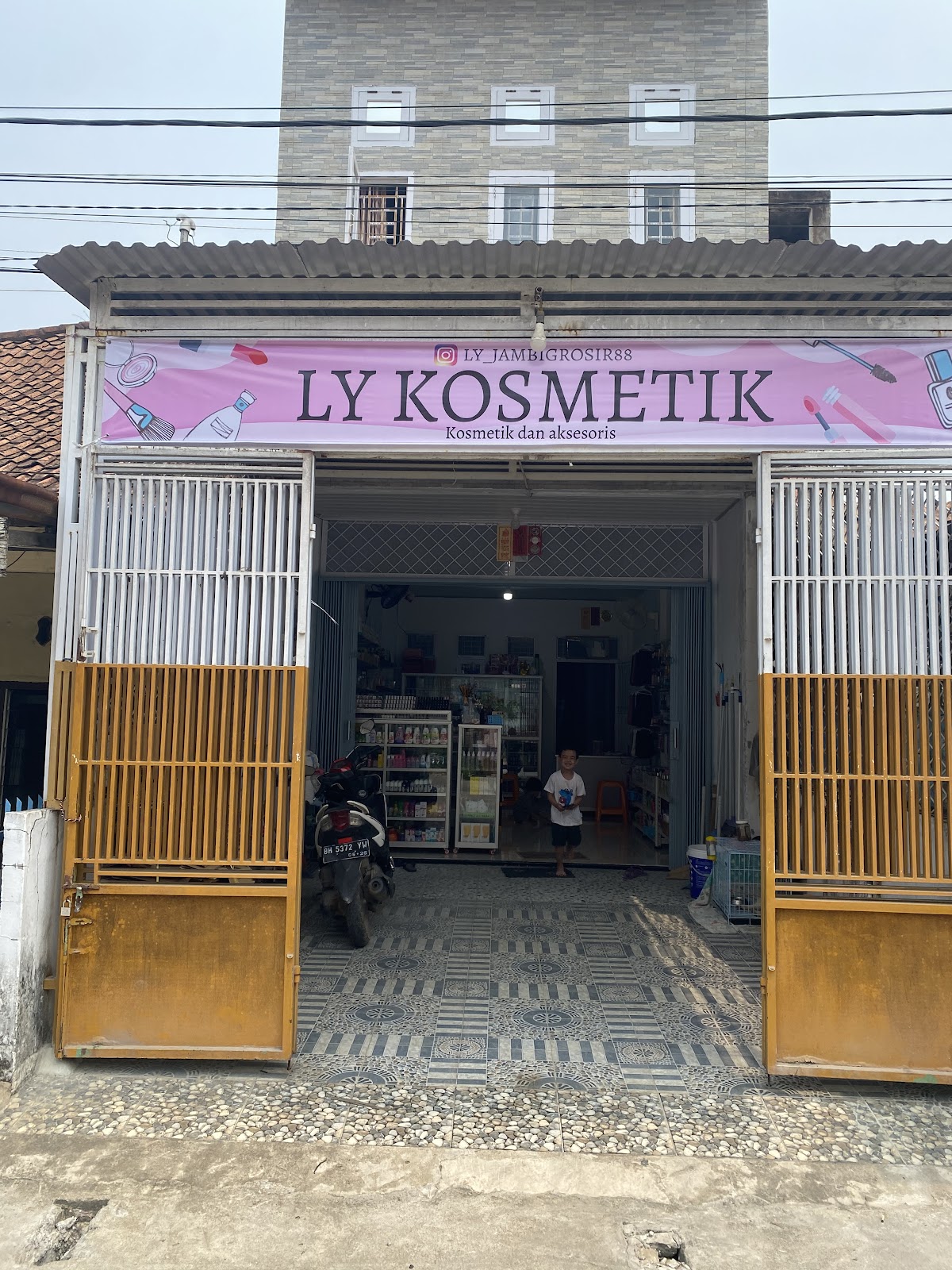 Ly Kosmetik