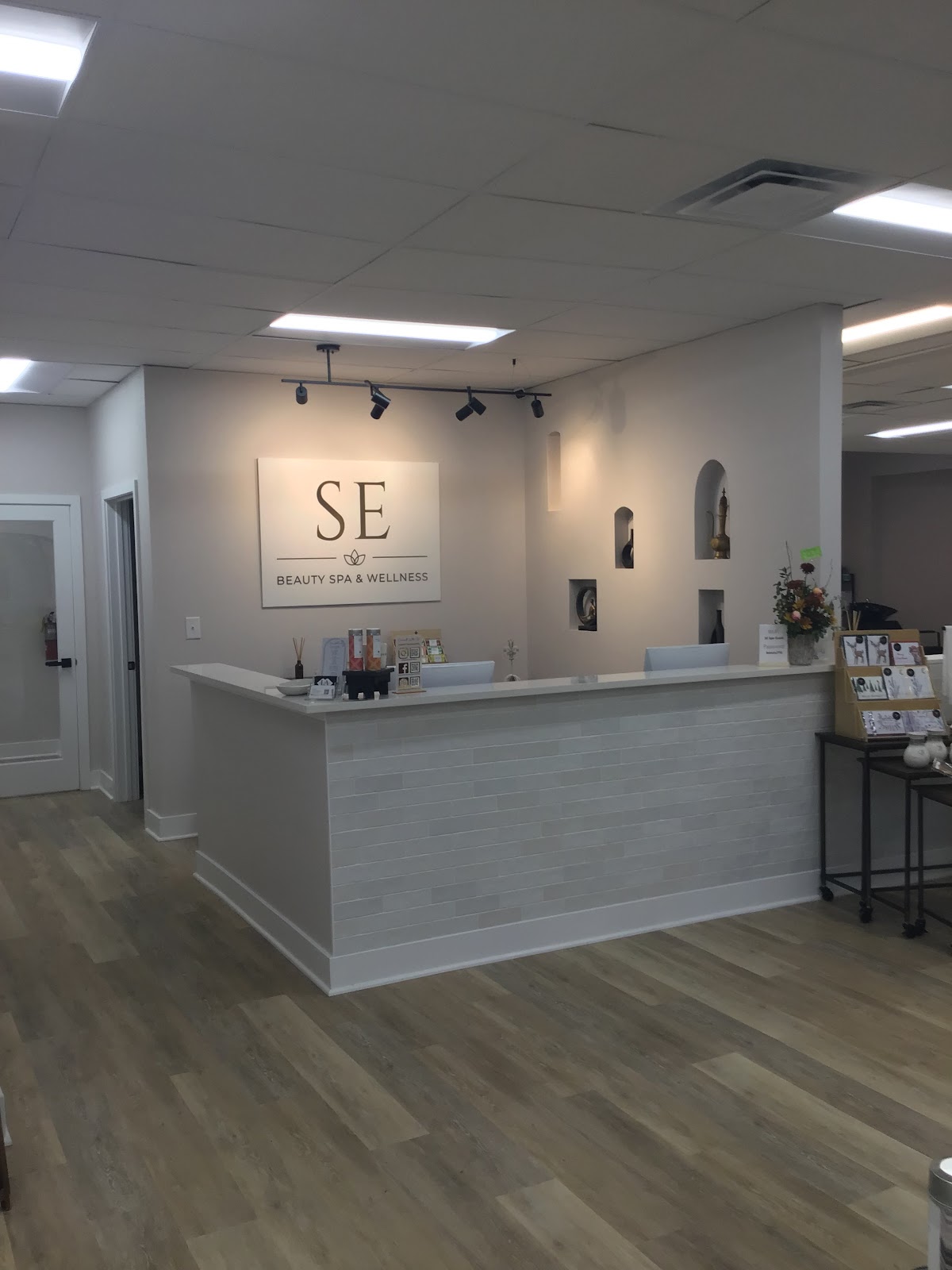 Split Ends Beauty Spa & Wellness