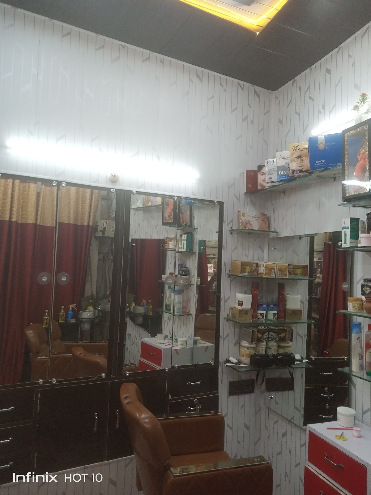 Shringar Beauty Parlour and Cosmetics