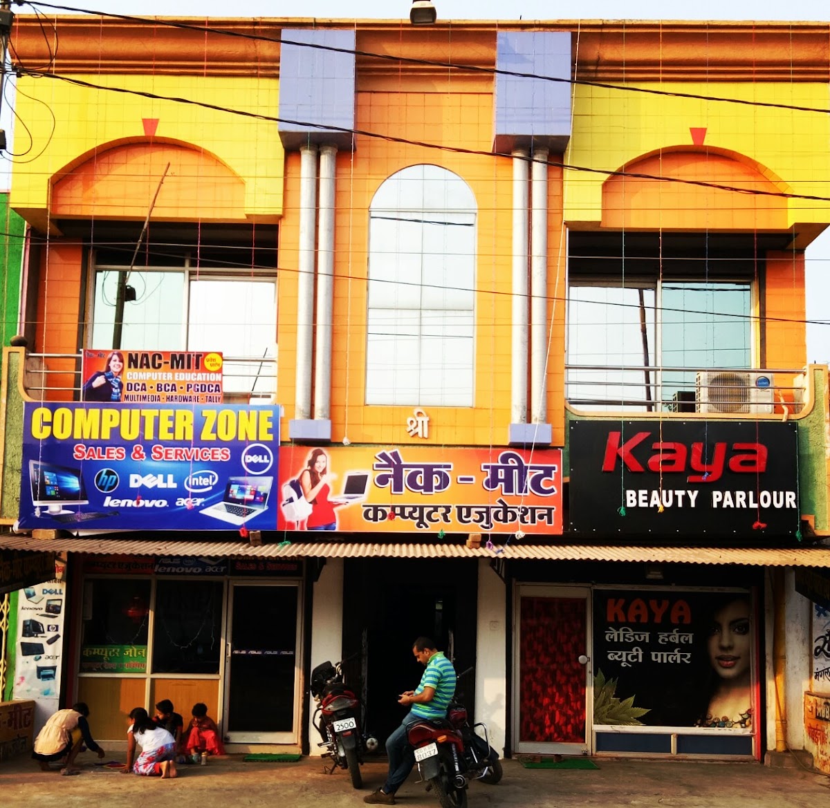 Kaya Beauty Salon
