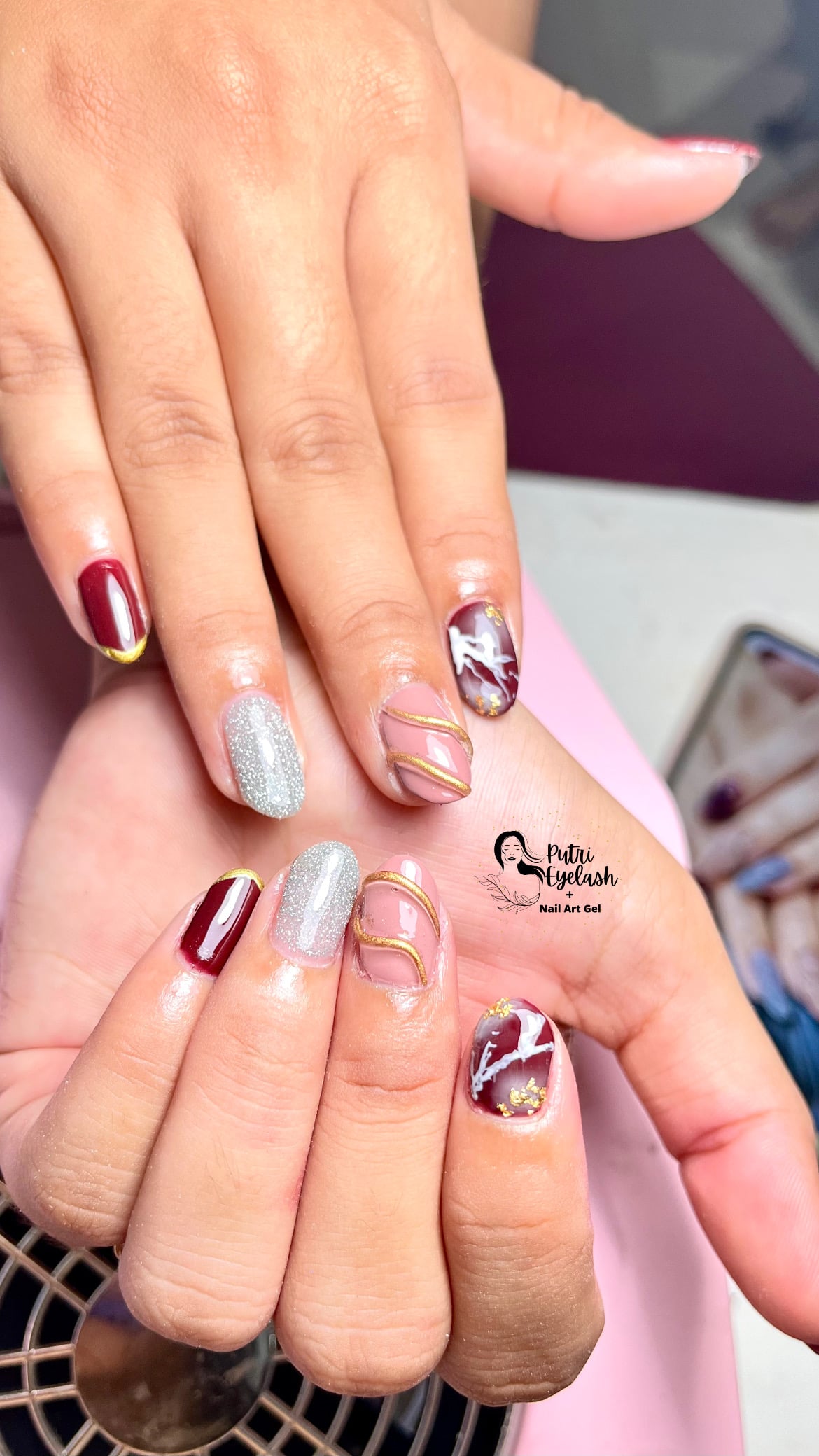 Putri Eyelash & Nailart