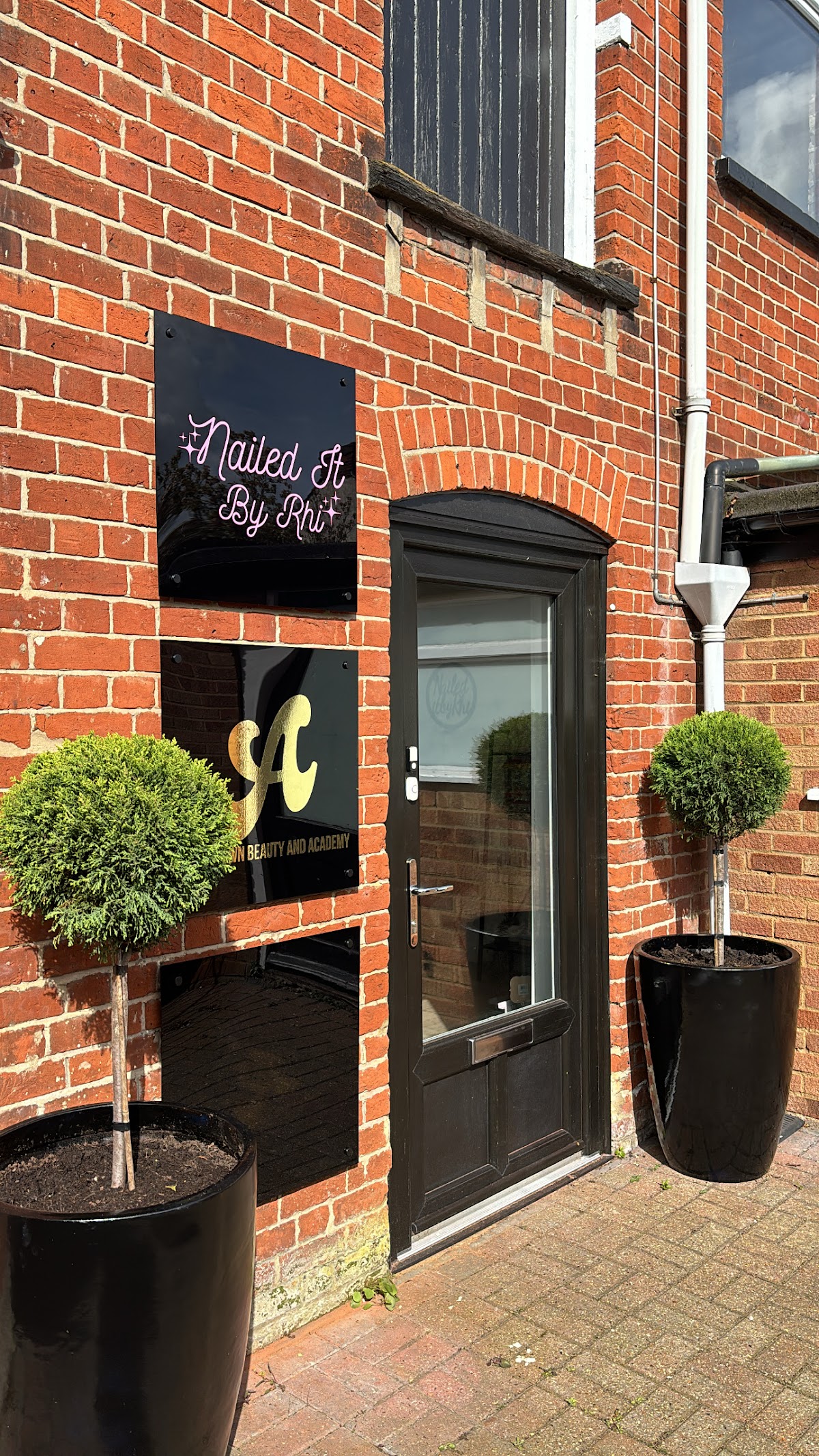 Abbie Brown Beauty and Academy