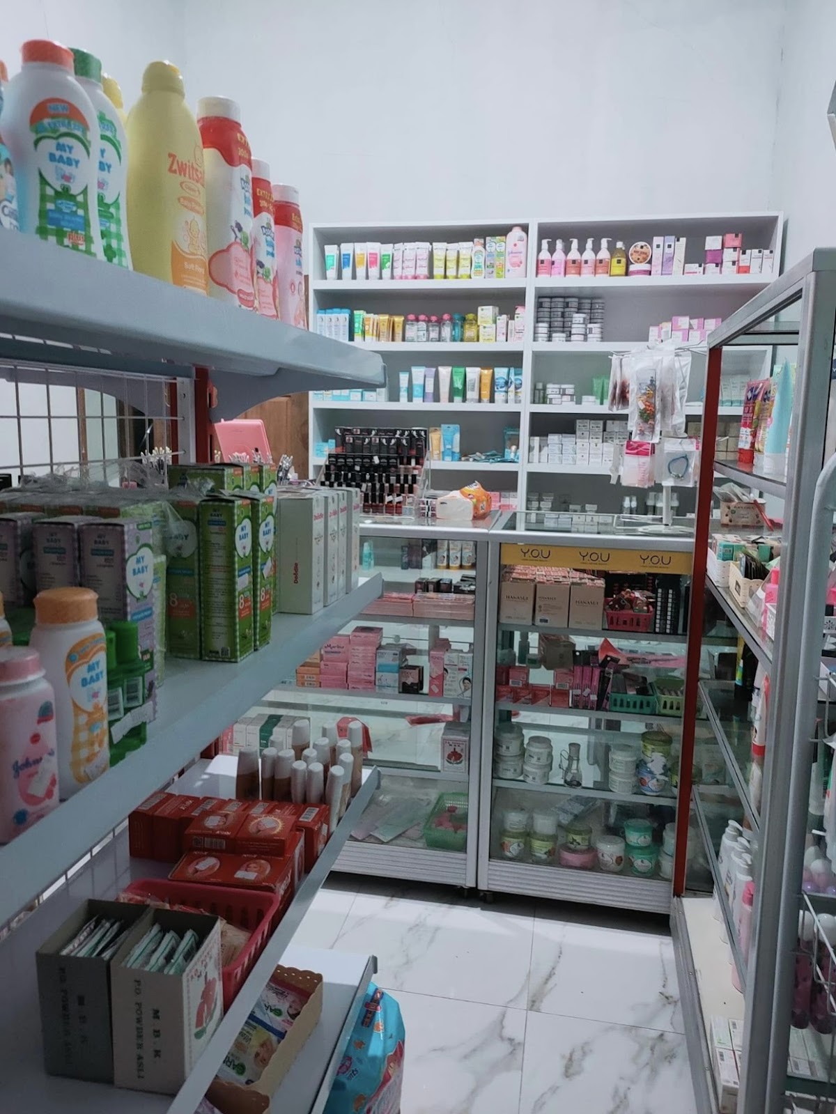 Rumah Kosmetik Andhia Pramesty