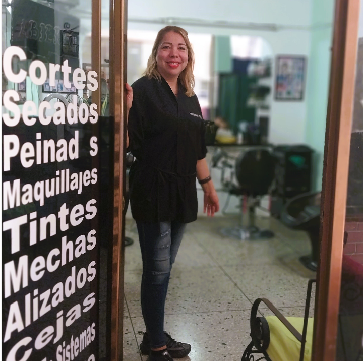 Salon De Belleza Carolina