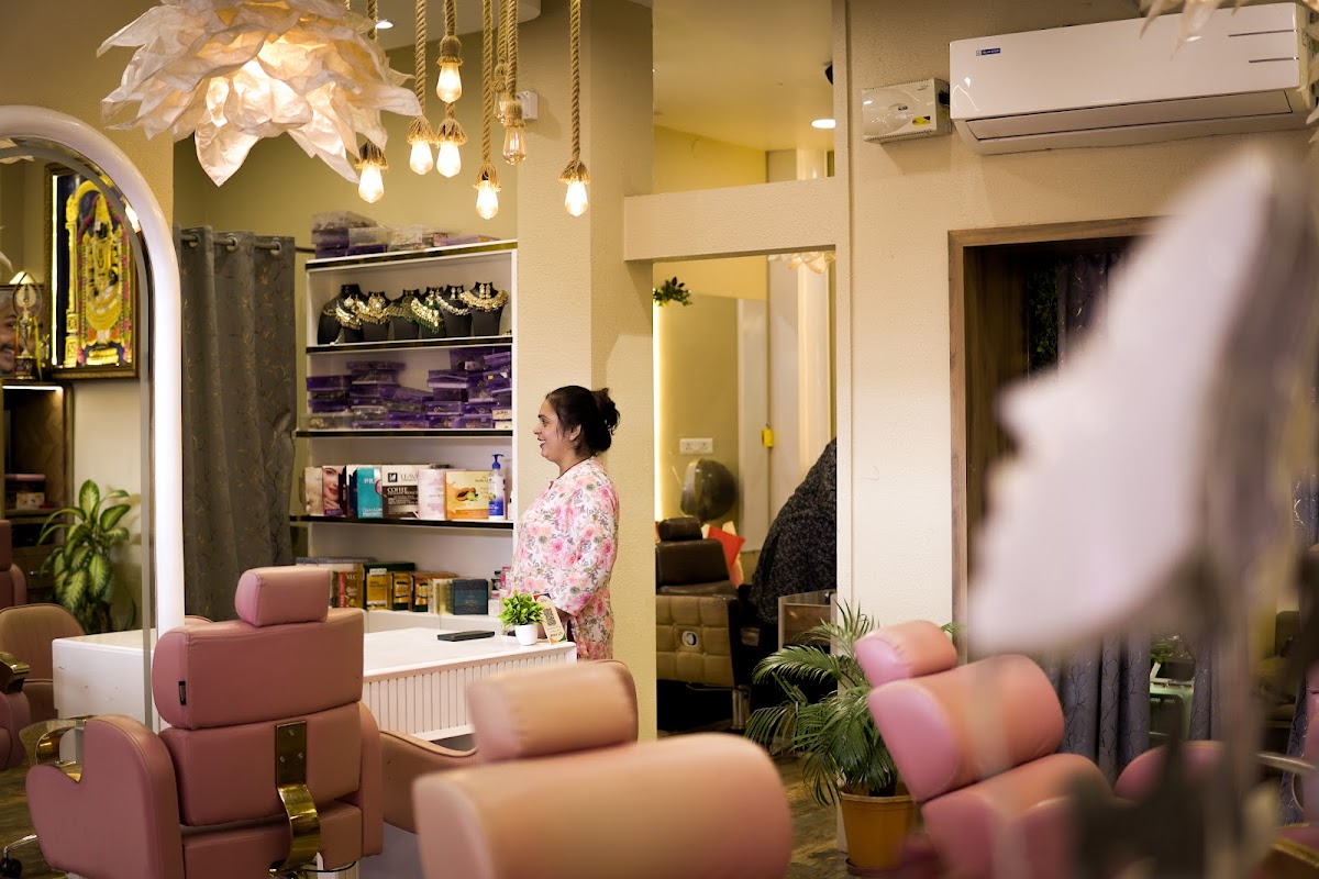 Palak Ladies Beauty Salon