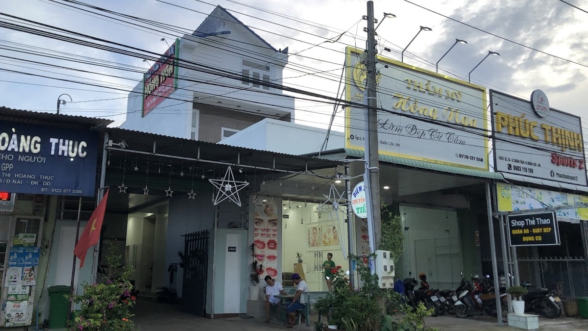 Thẩm Mỹ HỒNG NGA