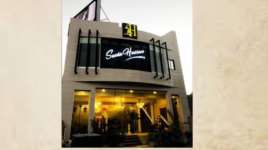Sunia Hassan Makeover Lounge