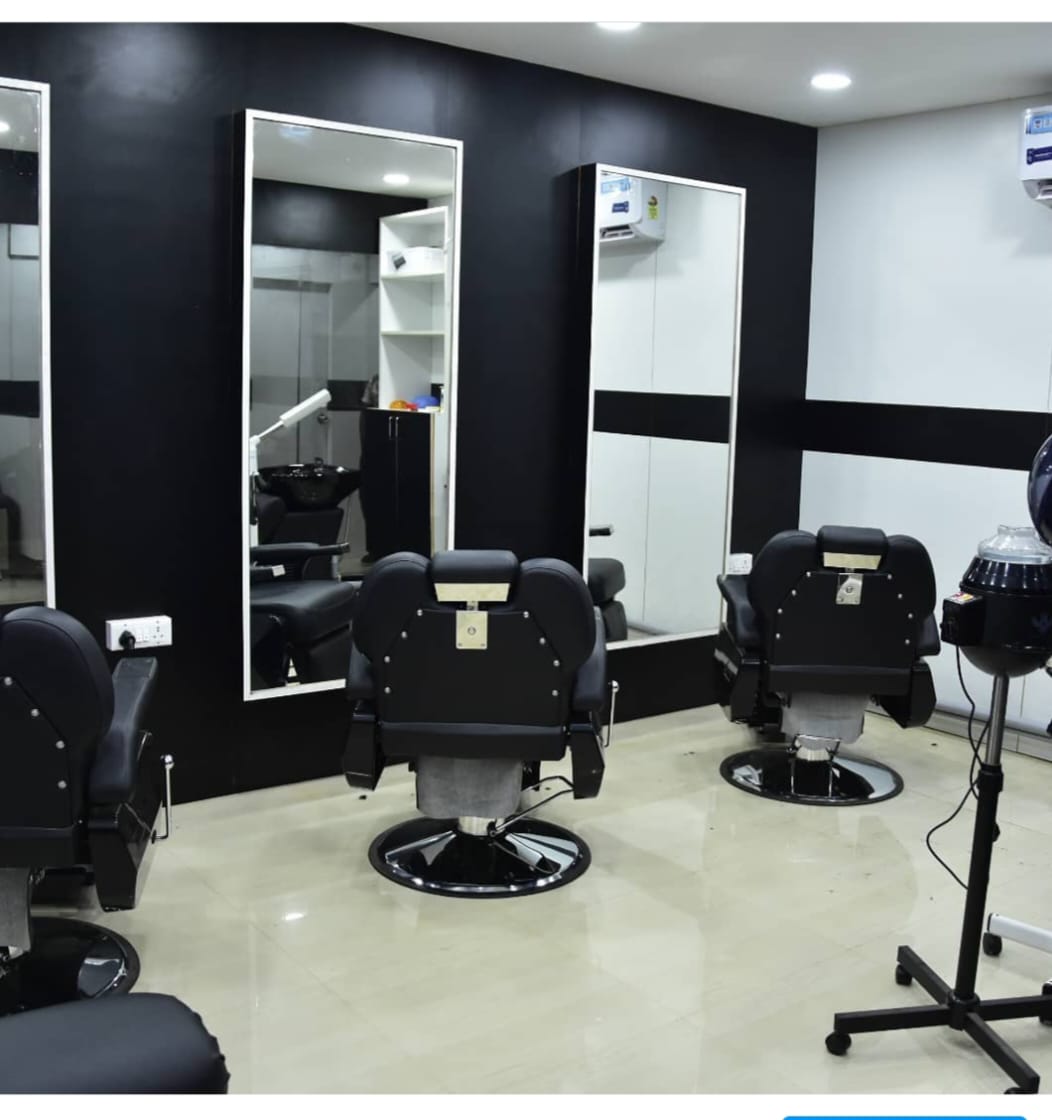 Haute Looks Unisex salon and Bridal studio