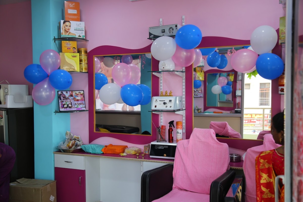 Swarna Beauty Studio