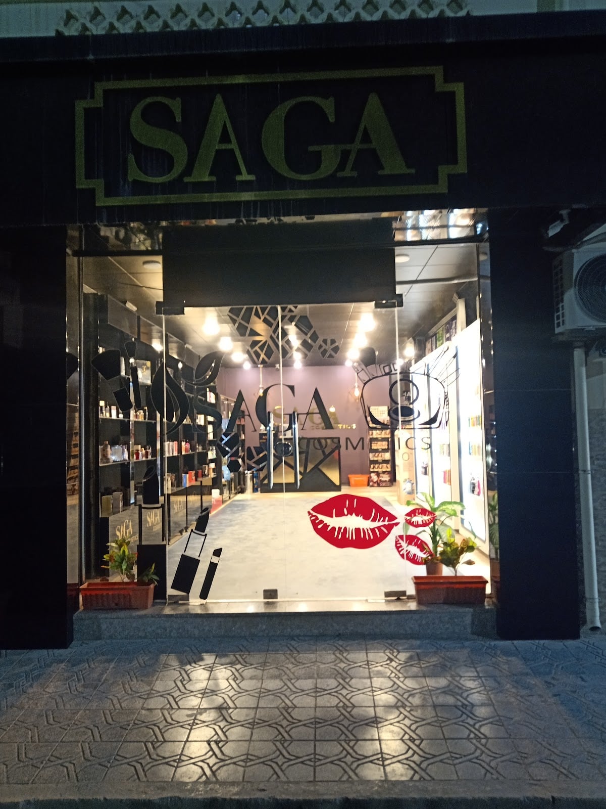 SAGA Cosmetics BBA