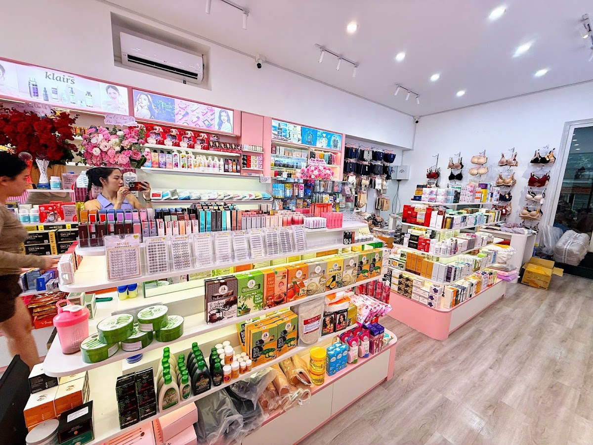 Linh Nguyen Cosmetics & Lingeries