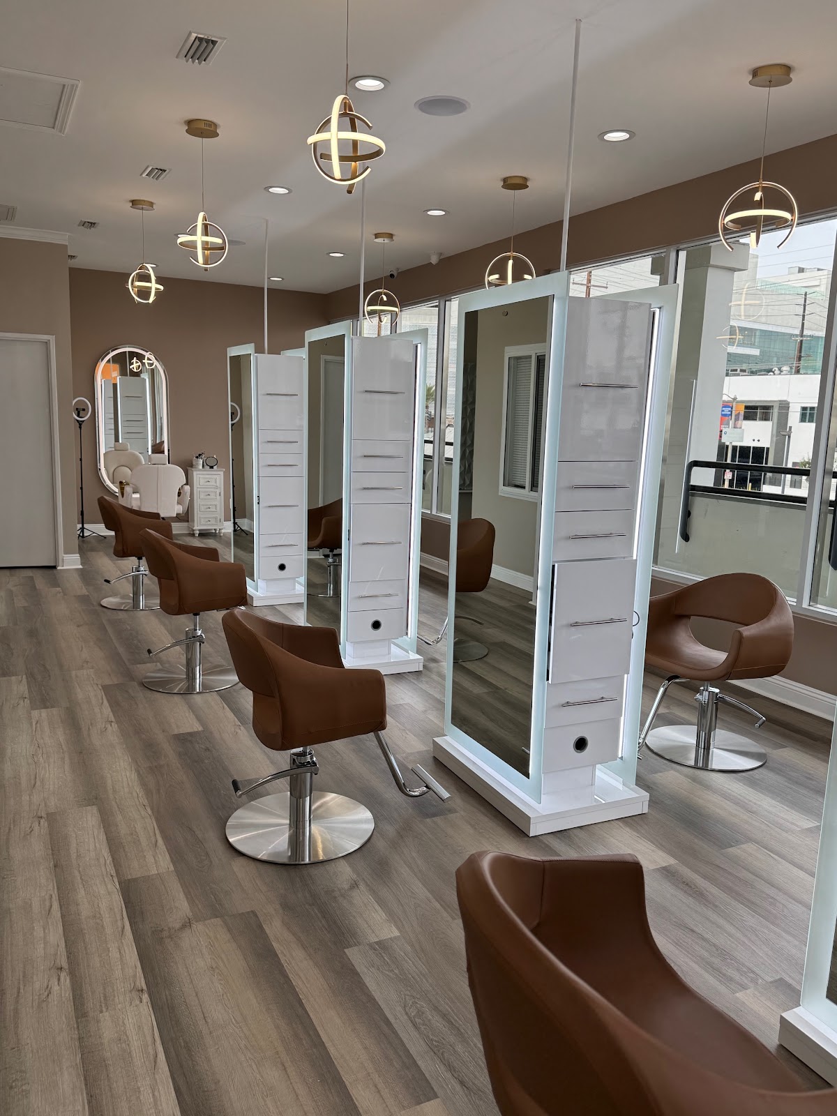 GLOSS & GLAM Hair Salon & Head Spa