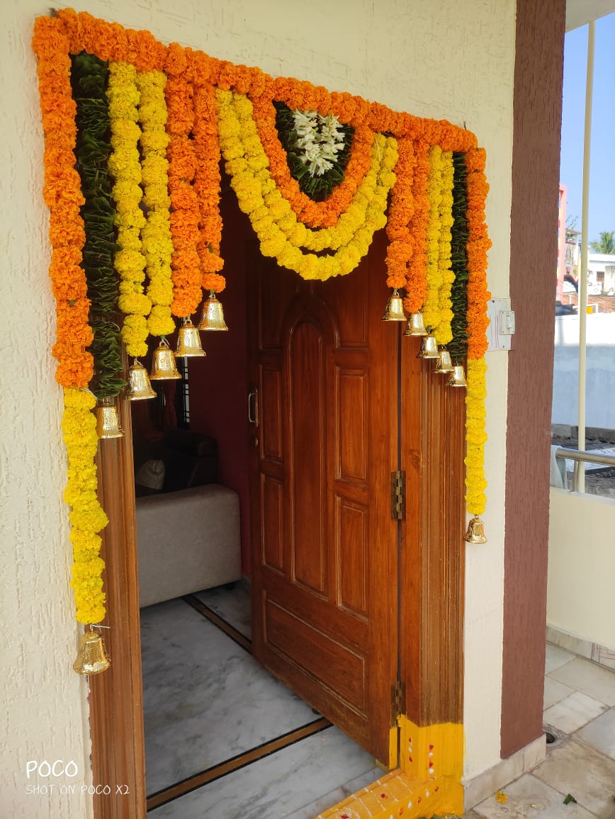 Sri Mukhi Beauty Parlour