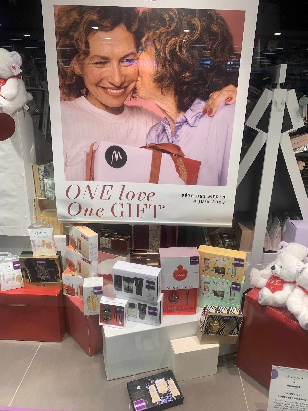 Marionnaud - Parfumerie & Institut