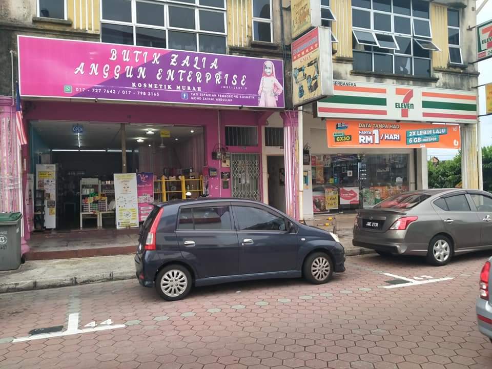 Zalia Anggun kosmetik murah