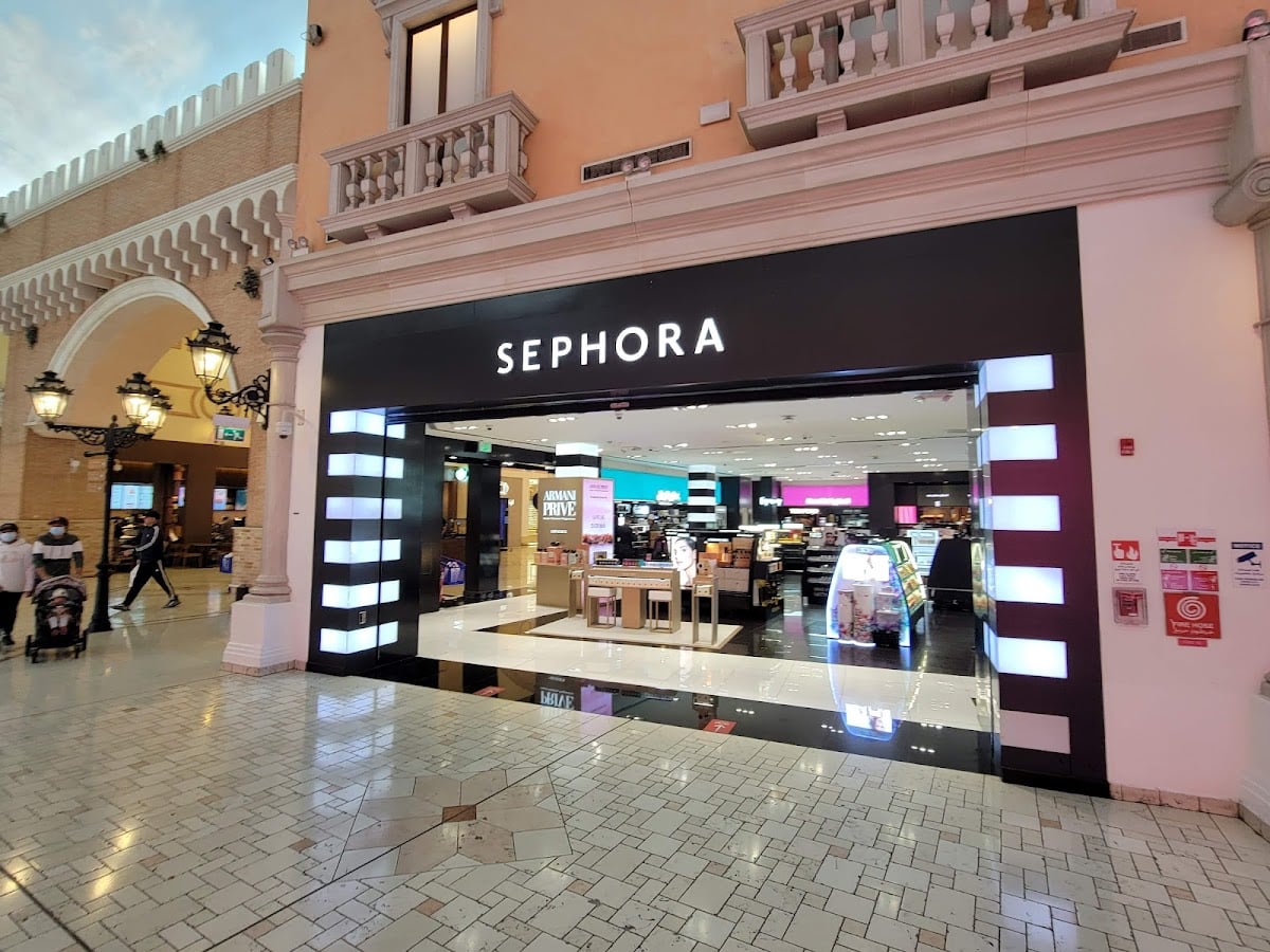 SEPHORA VILLAGGIO MALL