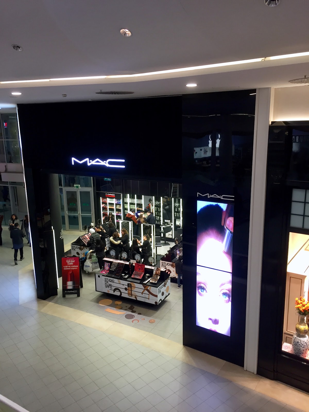 M·A·C Cosmetics