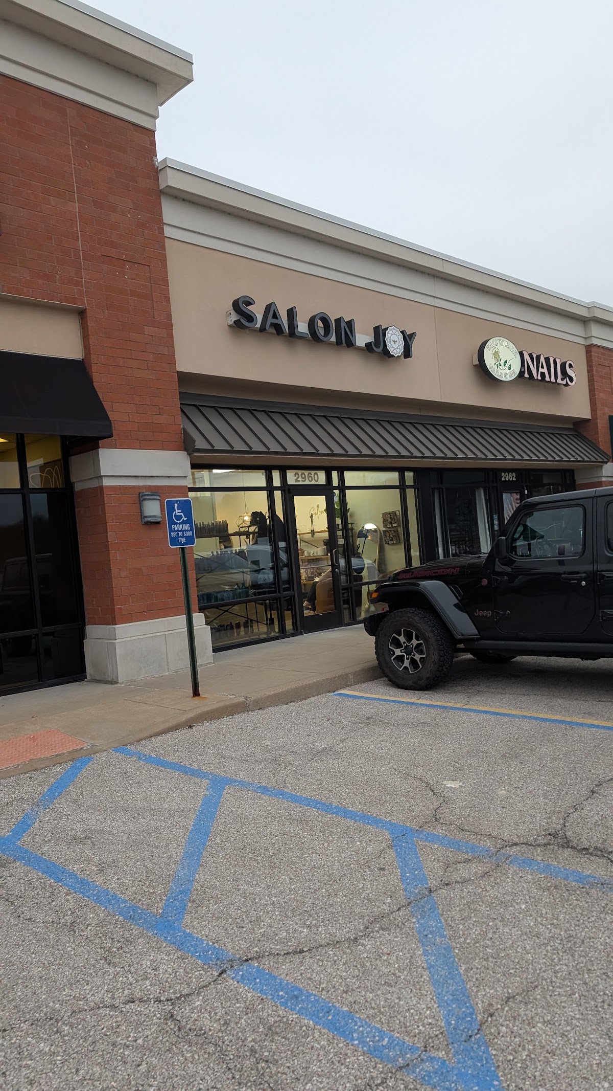 Salon Joy