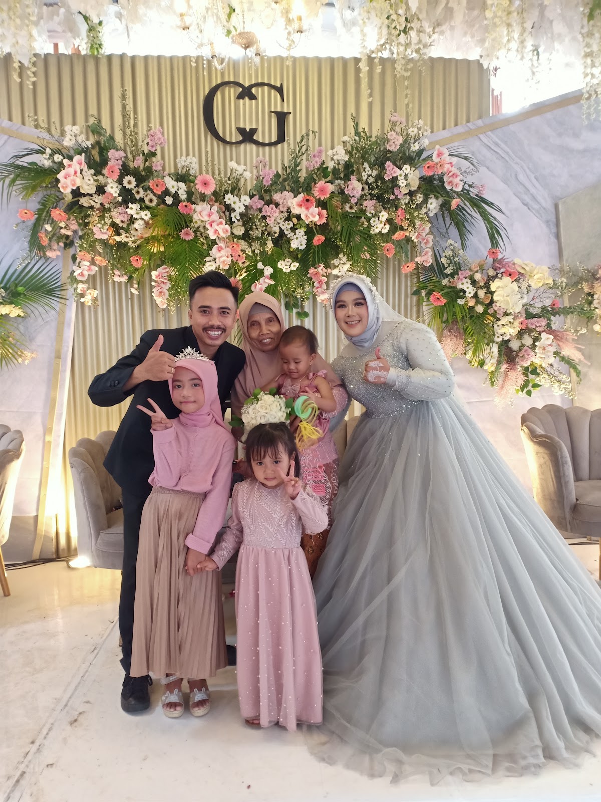 Dentys Salon Rumah Kecantikan & Rias Pengantin
