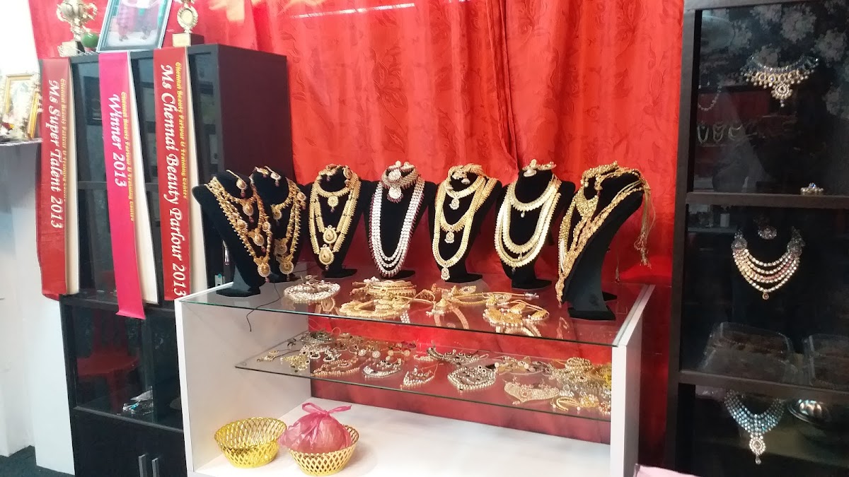 SUMITHA BEAUTY SERVICES
