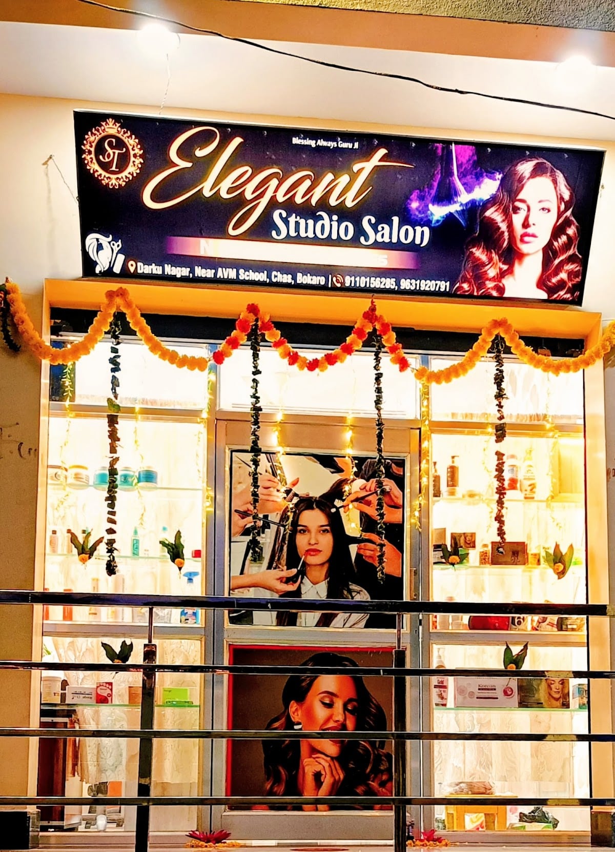 Elegant Studio Salon
