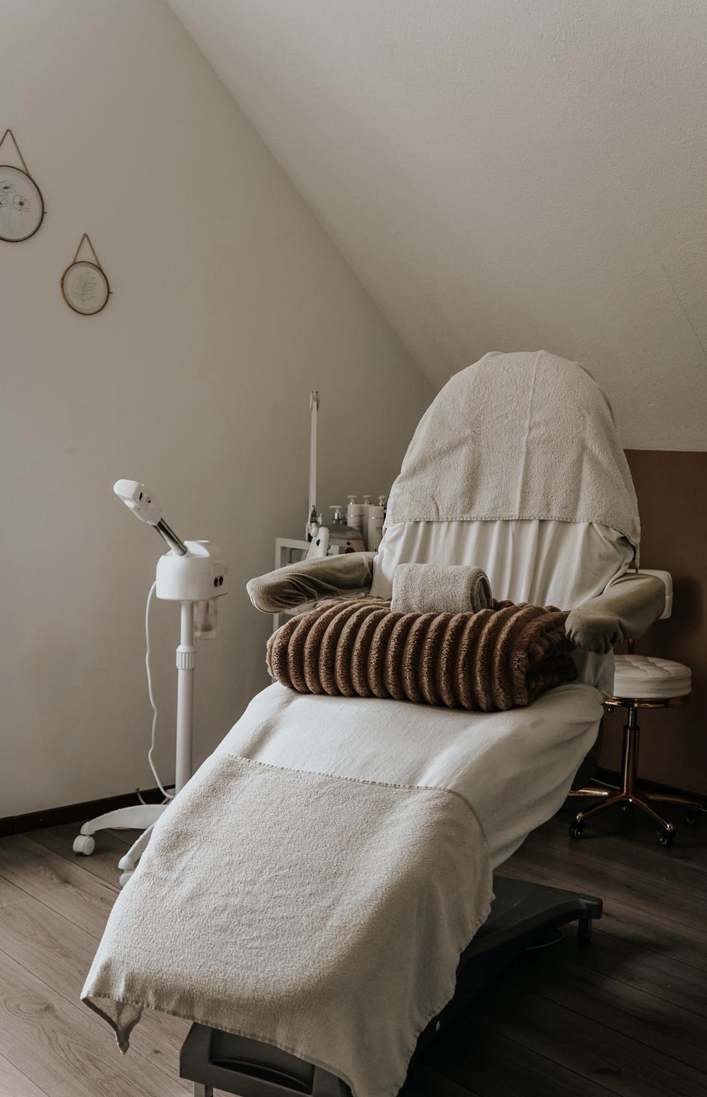 Meghan's Salon