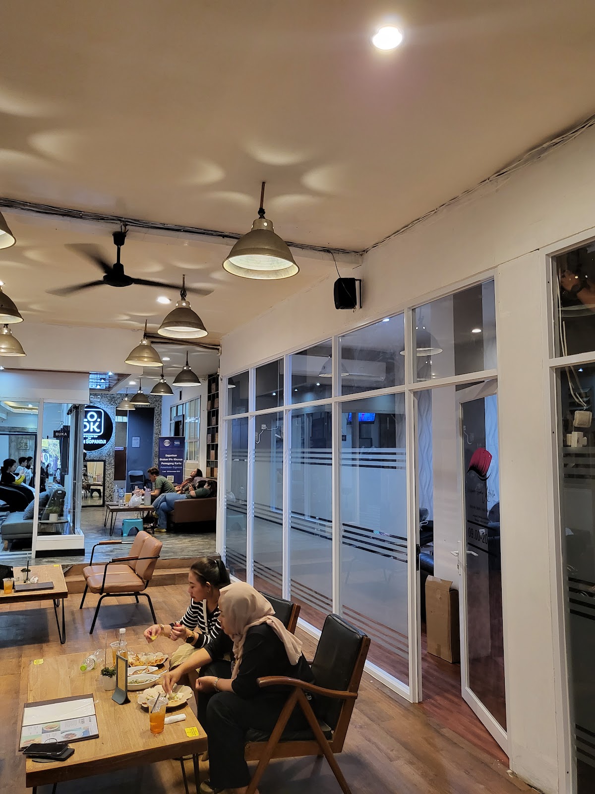 ADELLASH STUDIO BY MELINDA