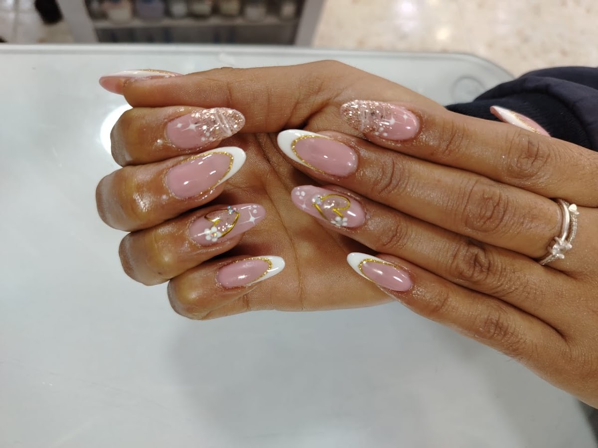 Salon de Belleza Alis Local 19