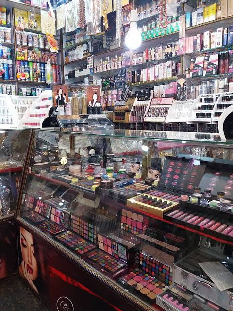 Qasim Beauty Shop