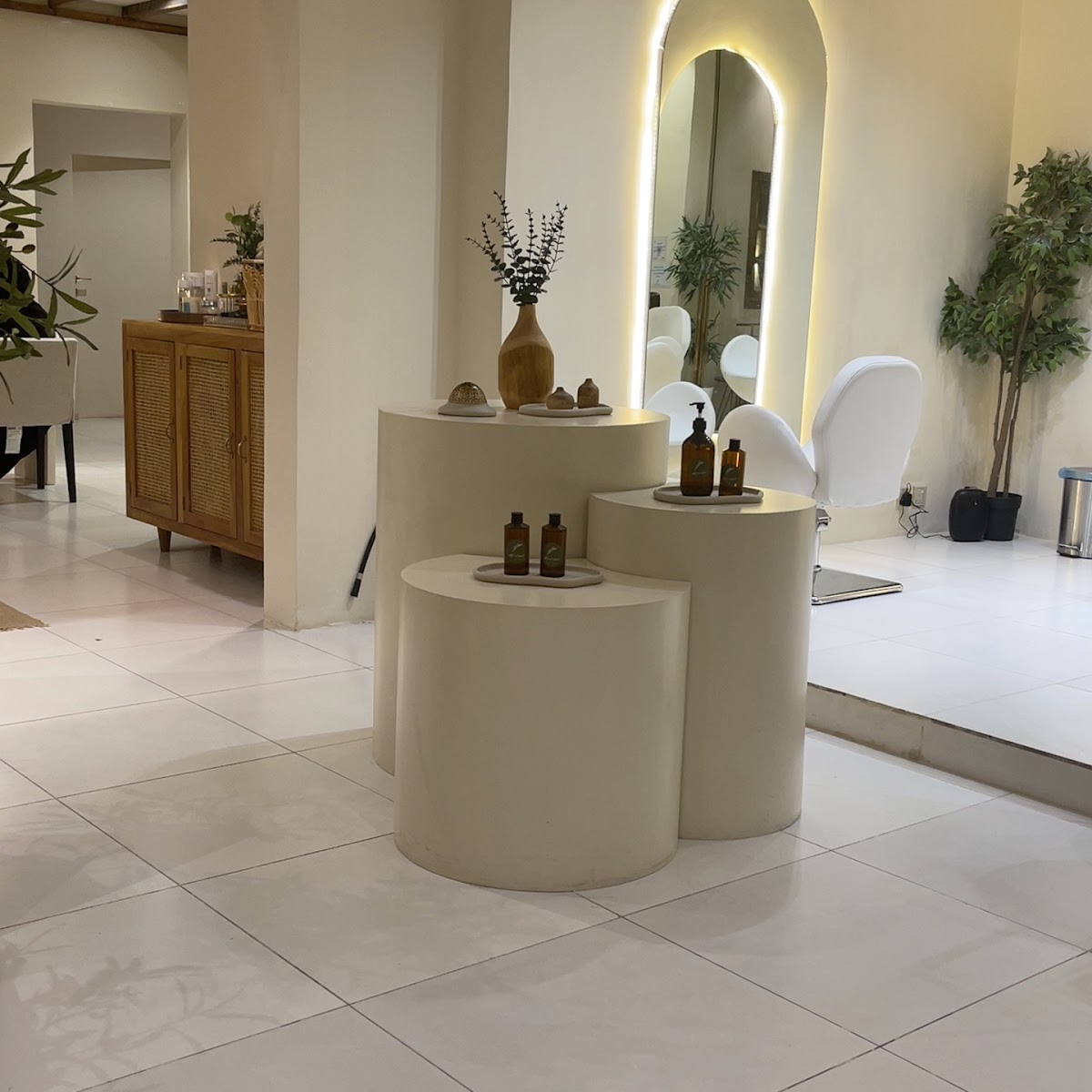 Sidra Salon