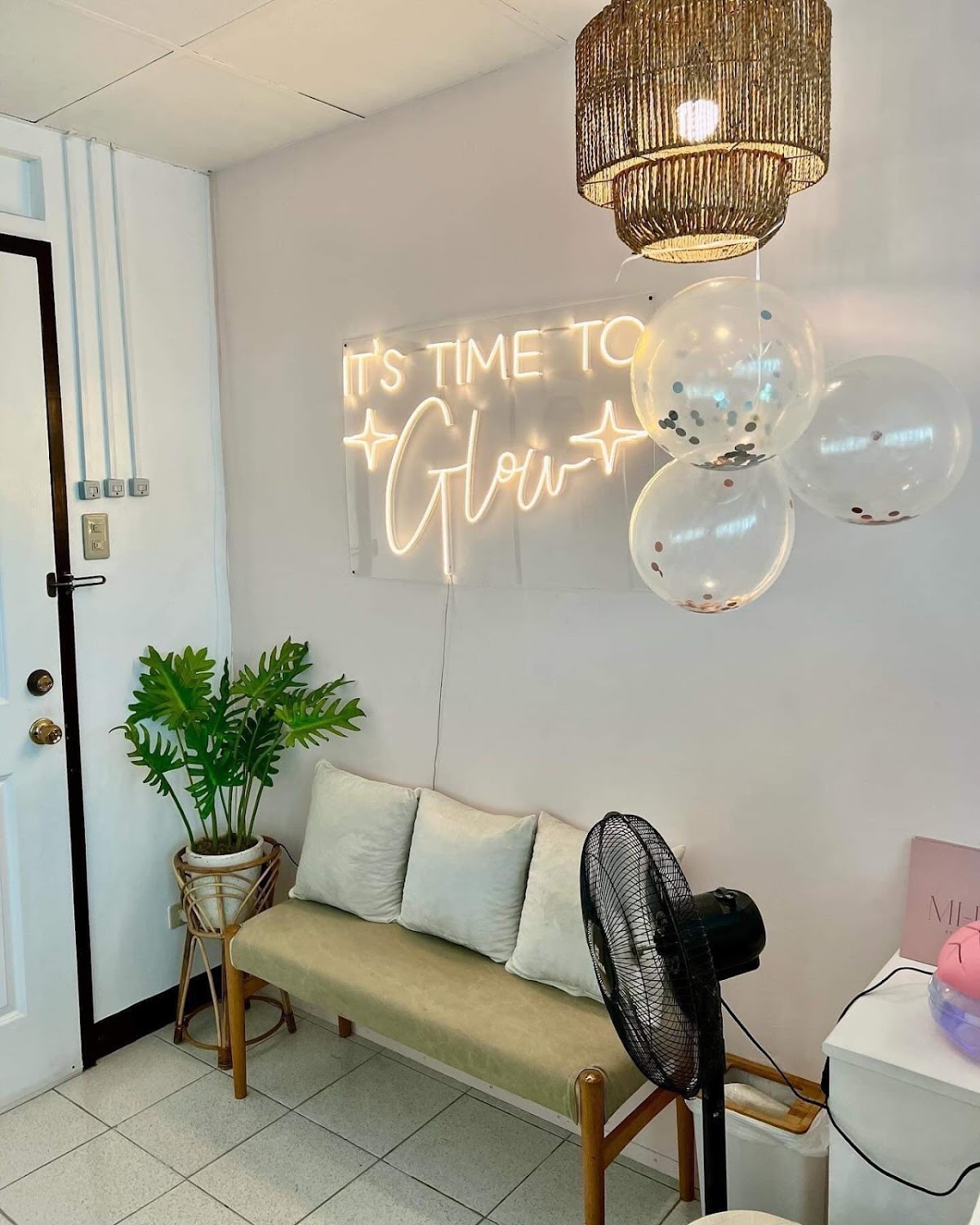 MI- LUMINA Beauty Studio