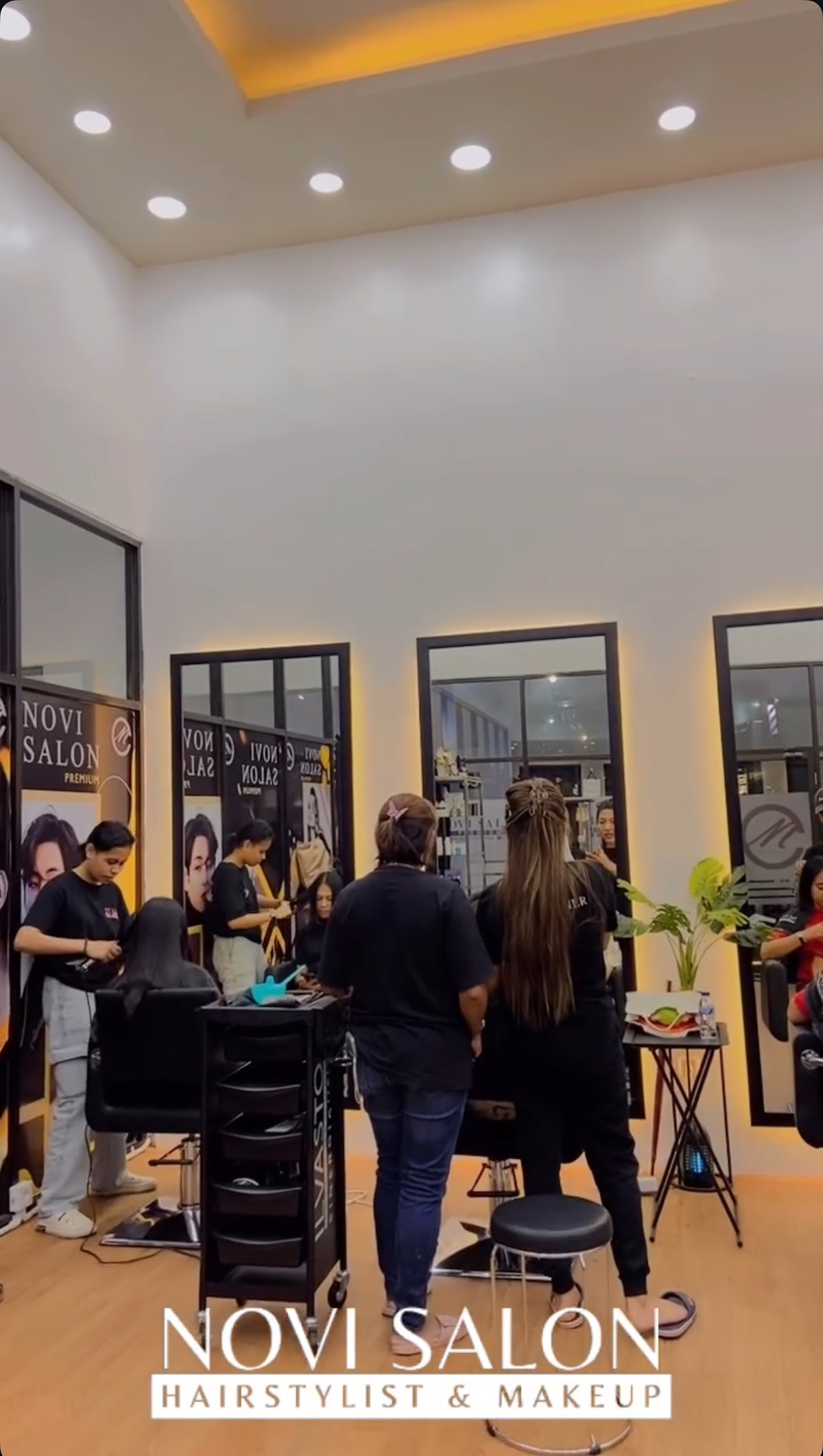 Novi Salon Cabang & Gallery Wedding
