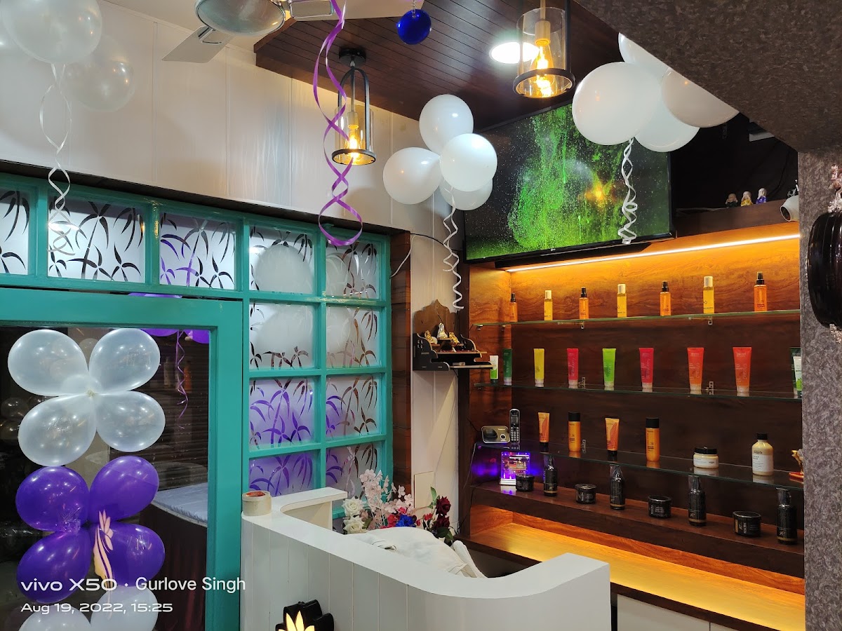 G Makeover Studio