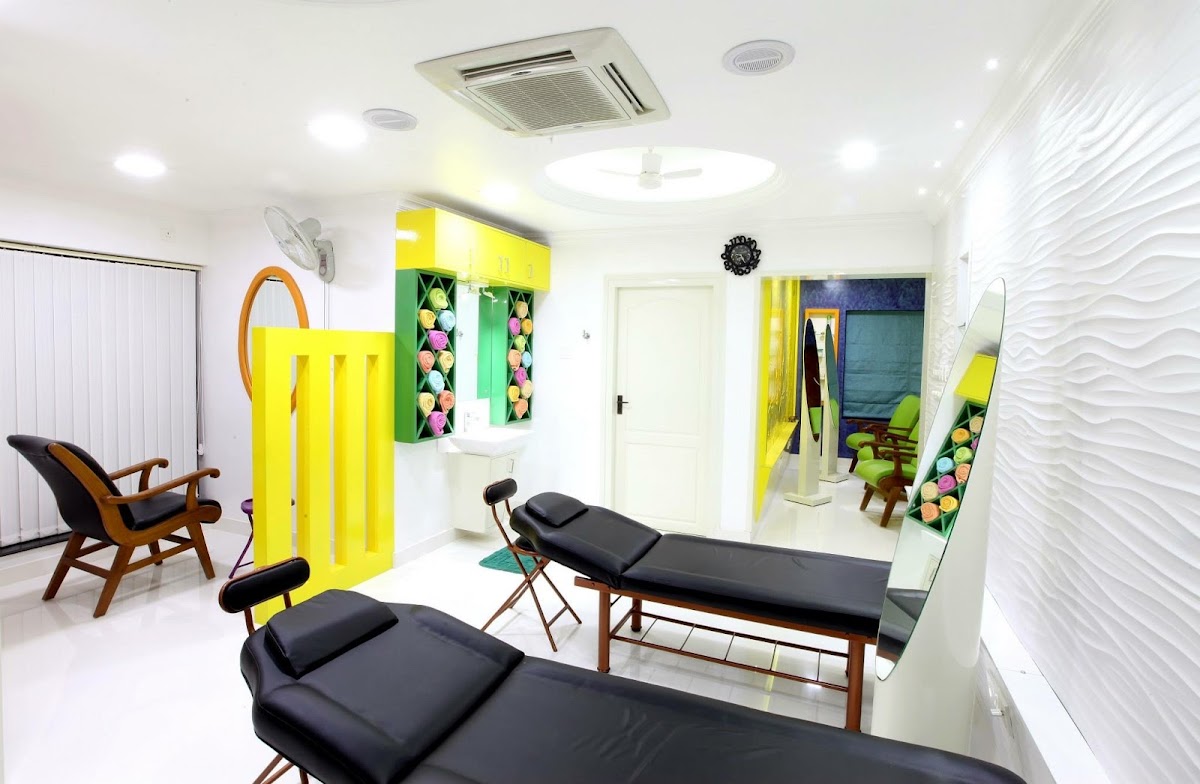 Mirror Beauty Salon and Spa