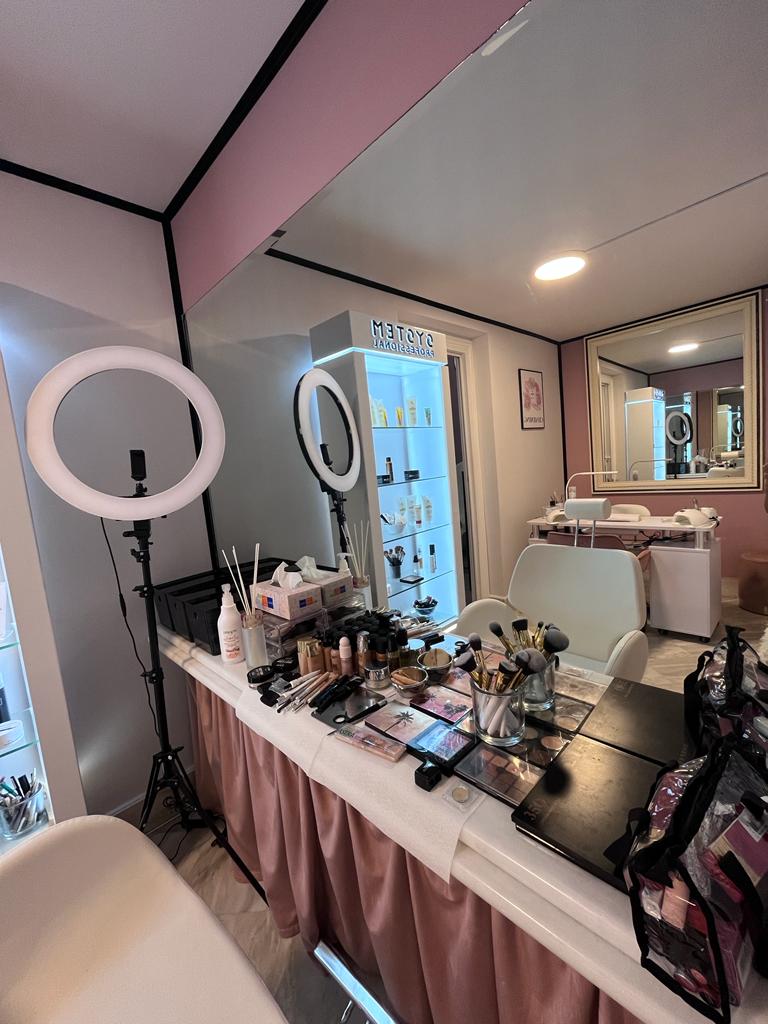 Cavour Beauty Lab