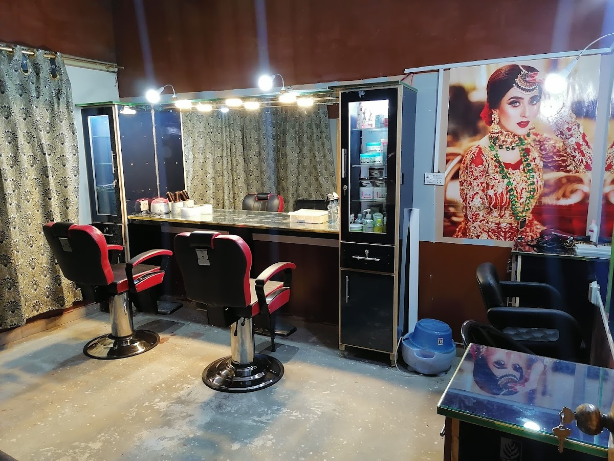 Neelum Beauty Salon Quetta