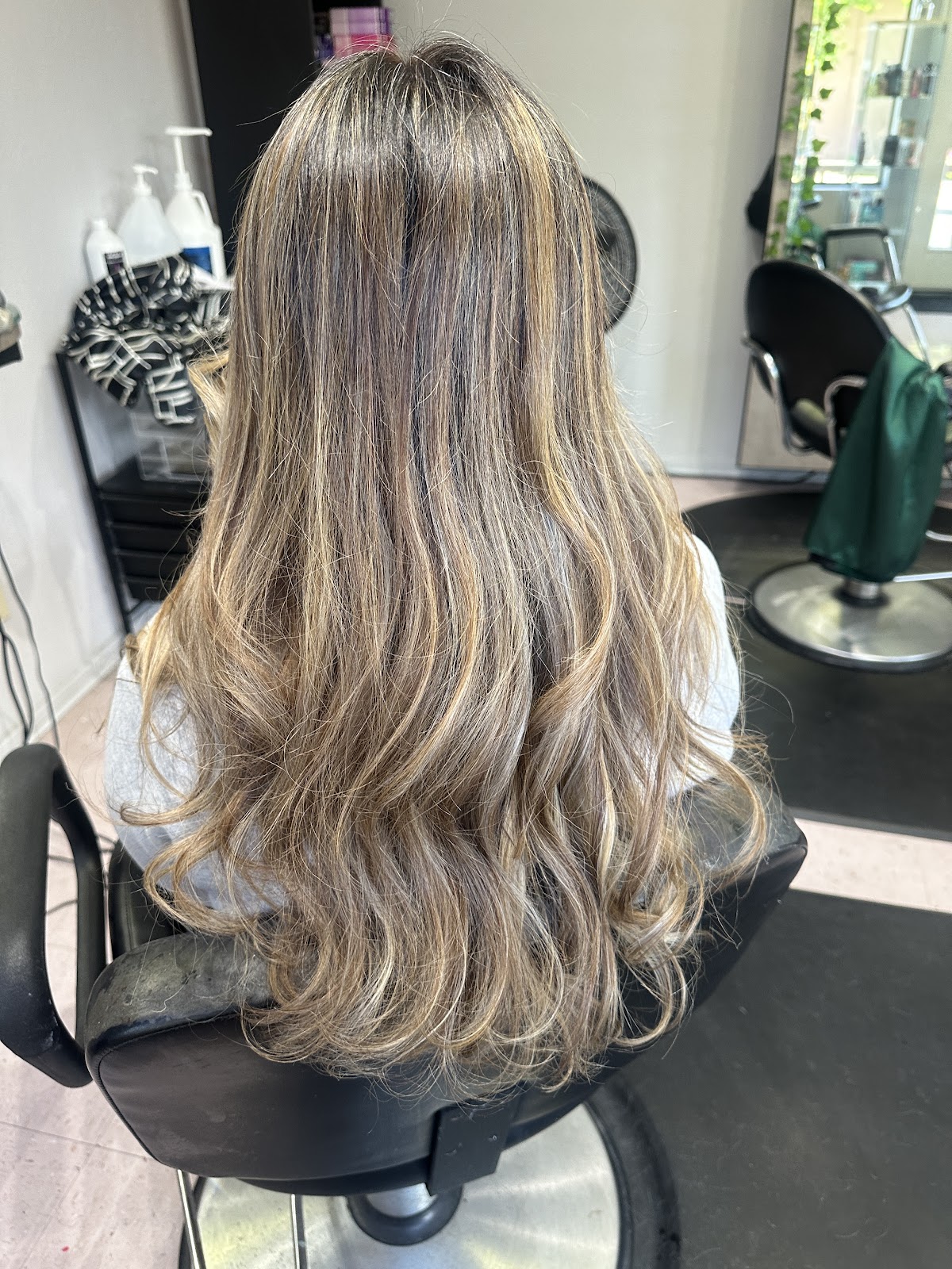 Allure Beauty Bar