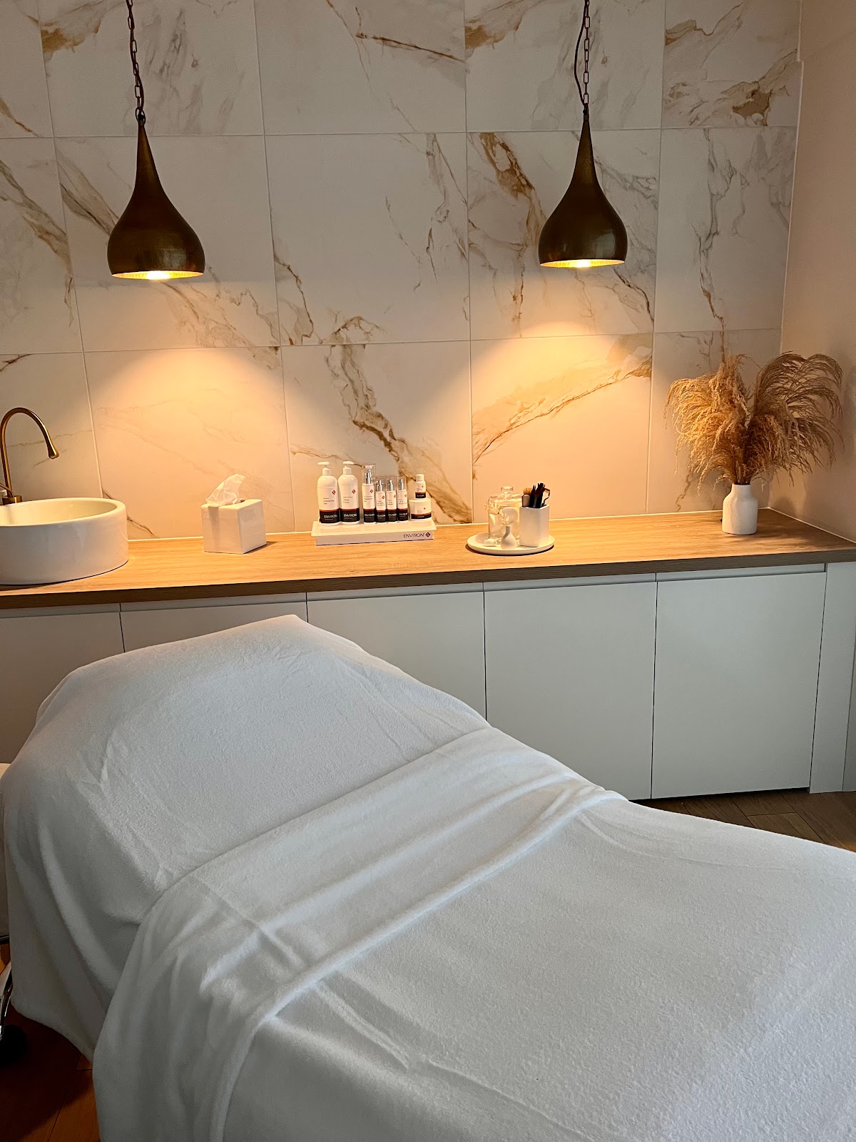 High Maintenance skincare studio