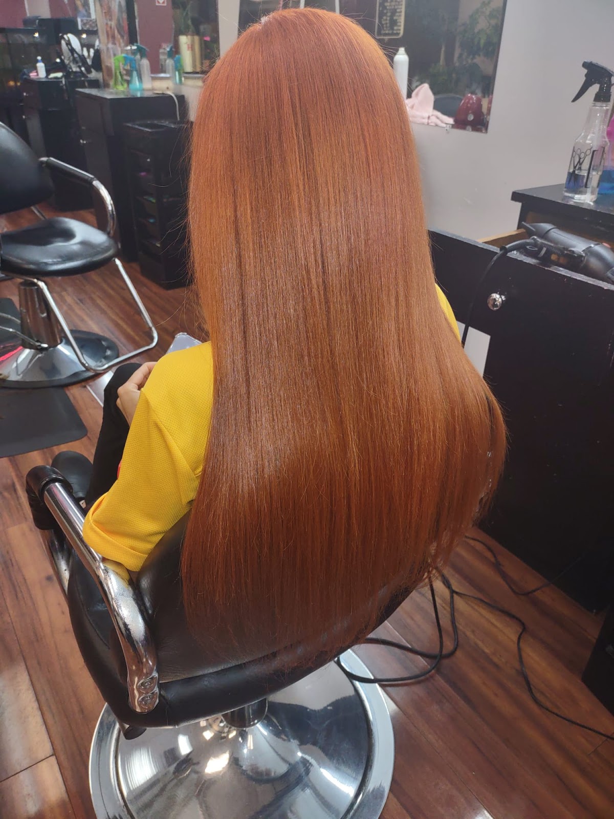 Natural Beauty Salon Unisex