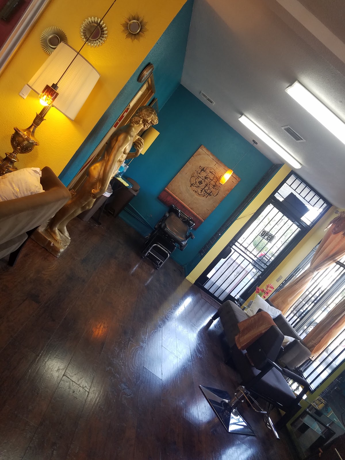 Unike Salon