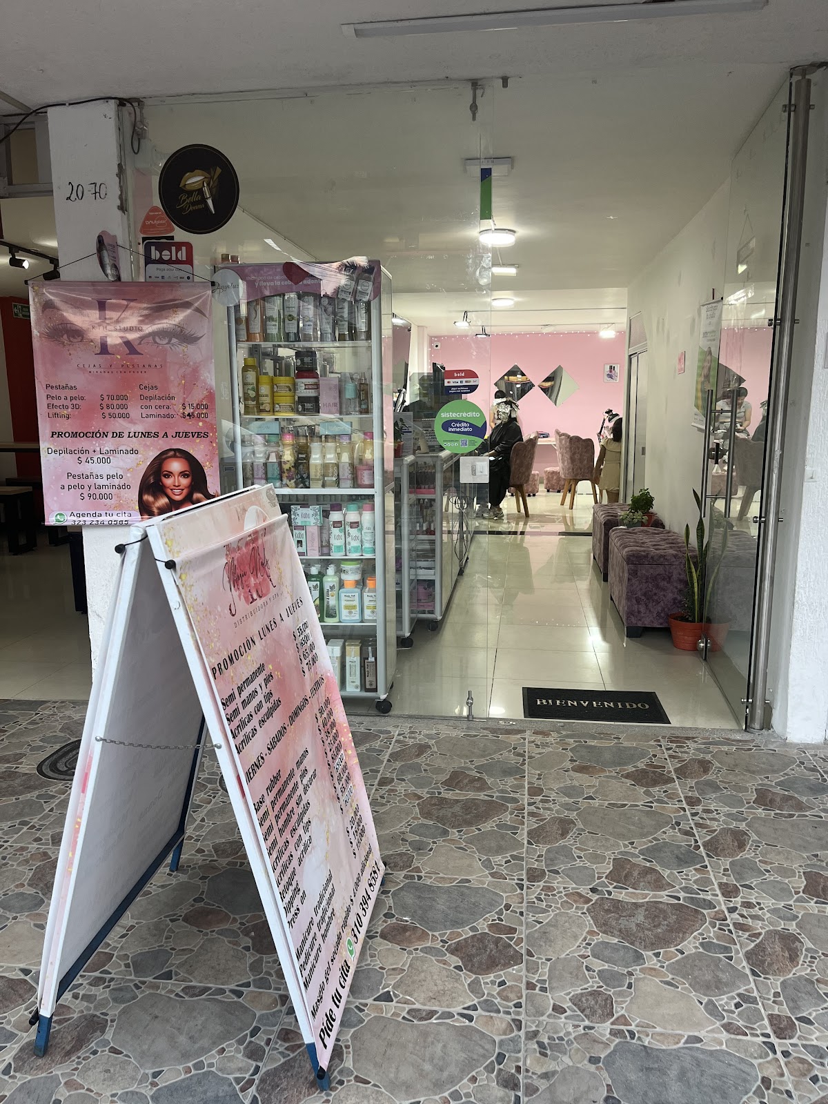 MAGIC NAILS DISTRIBUIDORA Y SPA