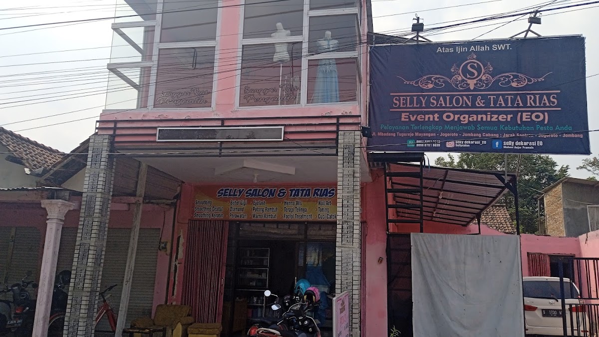 Selly Salon & Tata Rias