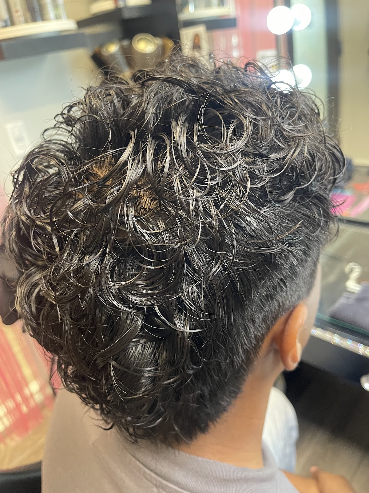 Glam & Beauty Lounge