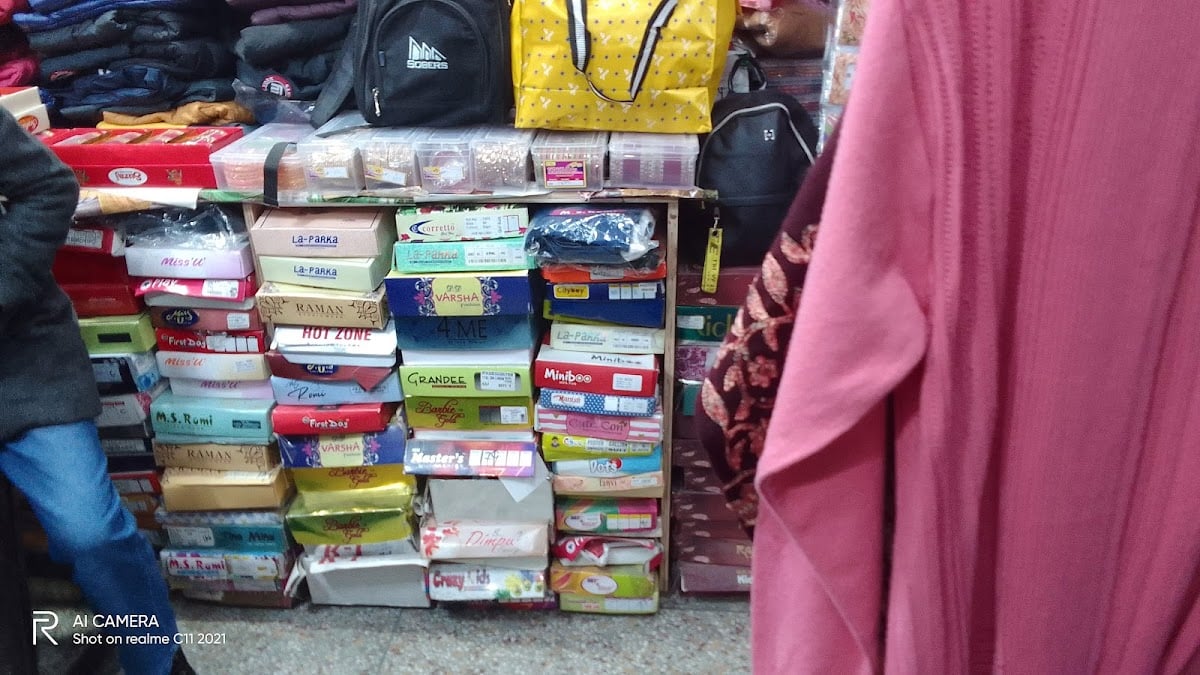 Muskan Cosmetics Gift Centre