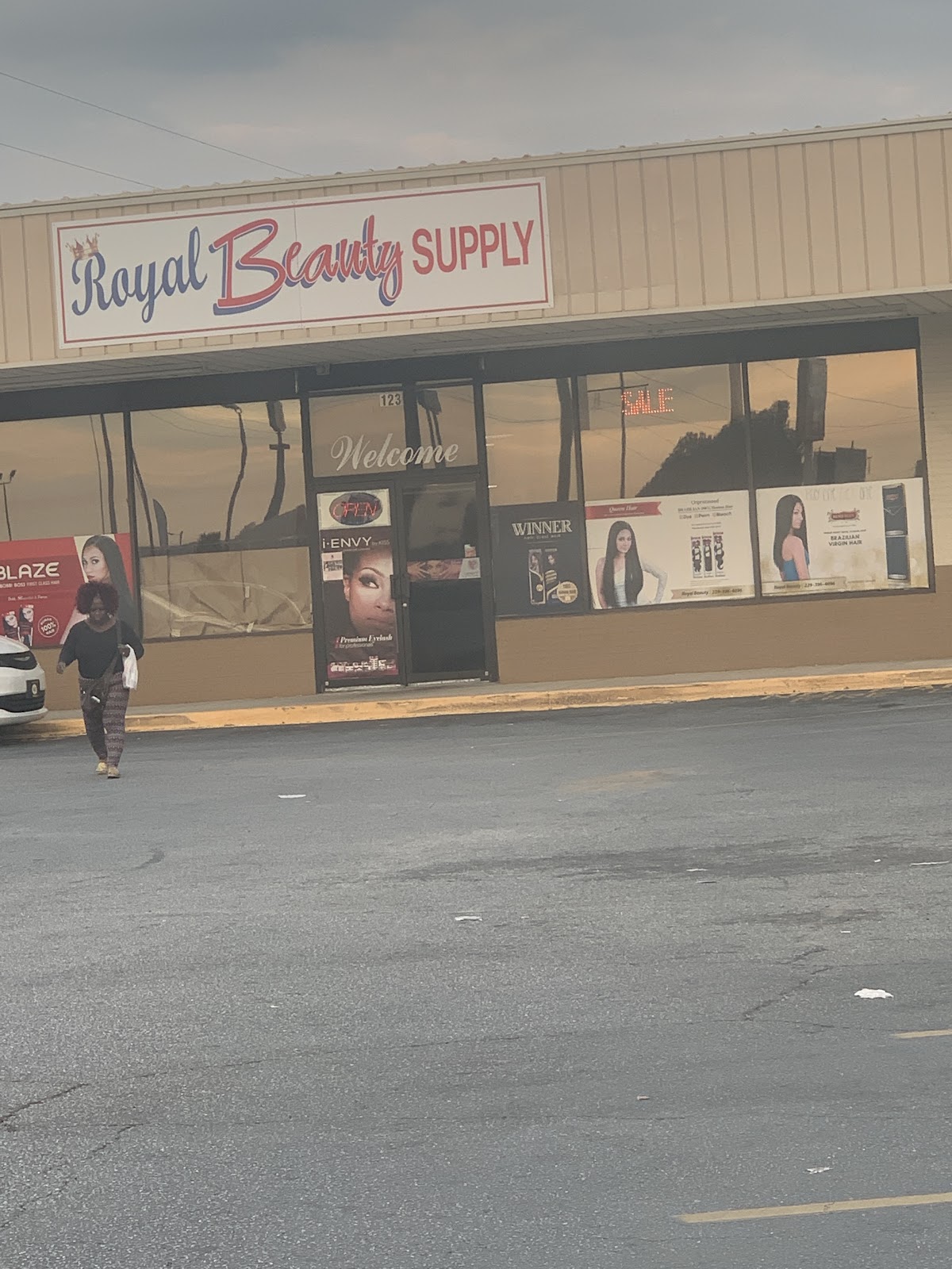 Royal Beauty Supply